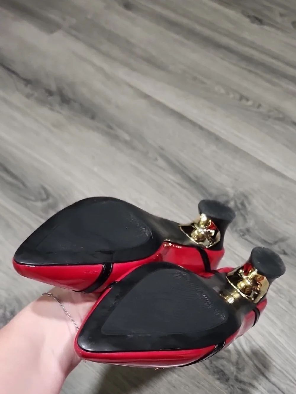 Elegant Red Patent Pointed-Toe Pumps with Gold Metallic Heel - Picture 9 of 9